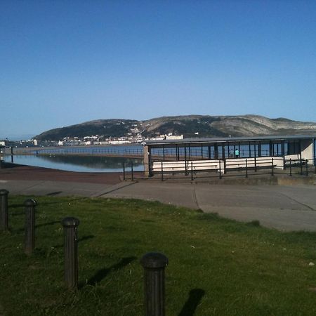Glascoed Guest House Llandudno Extérieur photo